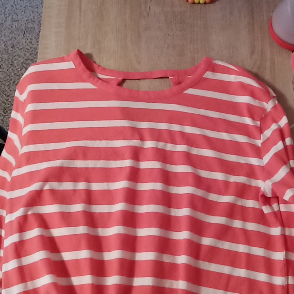 Grapefruit Striped Shirt with Knot at Bottom